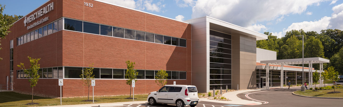 Mercy Health Howland front entrance